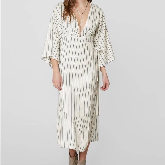👗Billabong Wrap Dress 👗  S - Picture 1 of 14